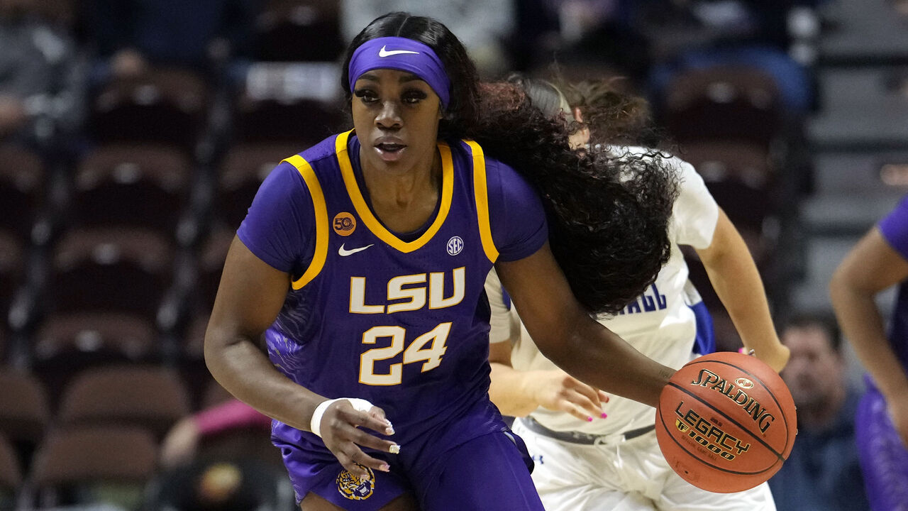 UNCASVILLE, CONNECTICUT - DECEMBER 17: Aneesah Morrow #24 of the LSU Tigers goes on the fast break against the Seton Hall Pirates during the first half of an Invesco QQQ Basketball Hall of Fame Women’s Showcase game at Mohegan Sun Arena on December 17, 2024 in Uncasville, Connecticut.