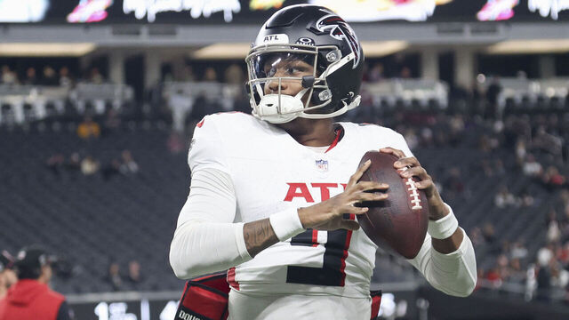 LAS VEGAS, NEVADA - DECEMBER 16: Michael Penix Jr. #9 of the Atlanta Falcons warms up prior to a game against the Las Vegas Raiders at Allegiant Stadium on December 16, 2024 in Las Vegas, Nevada.