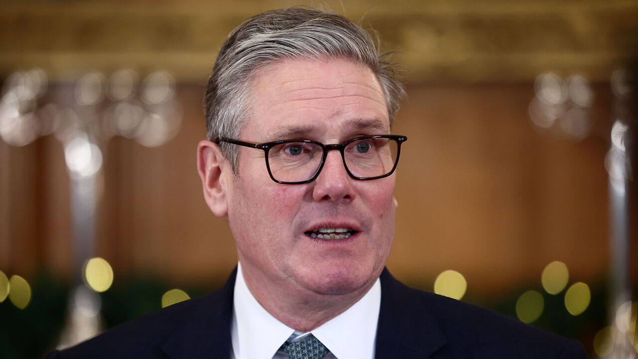 LONDON, ENGLAND - DECEMBER 18: British Prime Minister Keir Starmer speaks as he hosts a meeting of Indian investors and CEOs at 10 Downing Street on December 18, 2024 in London, England.