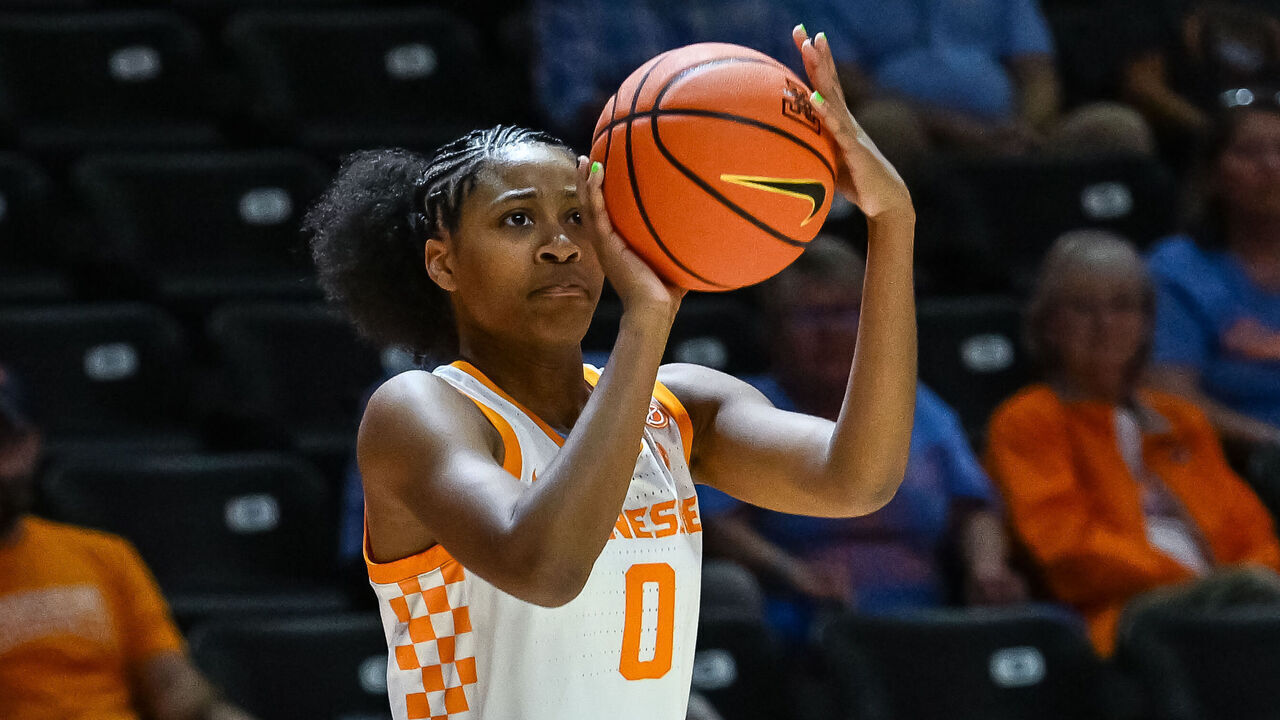KNOXVILLE, TN - NOVEMBER 07: Tennessee Lady Vols guard Jewel Spear (0) takes a shot during the college women's basketball game between the Tennessee Lady Vols and the UT Martin Skyhawks on November 7, 2024, at Food City Center in Knoxville, TN.