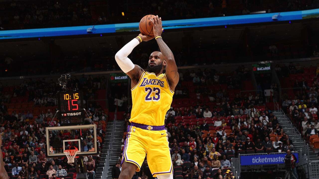MIAMI, FL - DECEMBER 4: LeBron James #23 of the Los Angeles Lakers shoots the ball during the game against the Miami Heat on December 4, 2024 at Kaseya Center in Miami, Florida. Mandatory Copyright Notice: Copyright 2024 NBAE