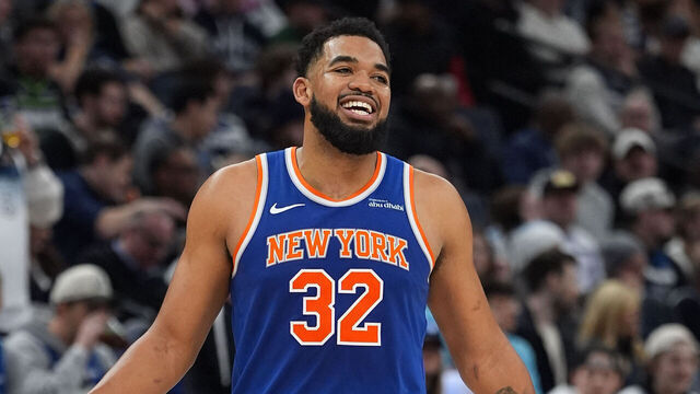 MINNEAPOLIS, MN - DECEMBER 19: Karl-Anthony Towns #32 of the New York Knicks smiles during the game against the Minnesota Timberwolves on December 19, 2024 at Target Center in Minneapolis, Minnesota. Mandatory Copyright Notice: Copyright 2024 NBAE
