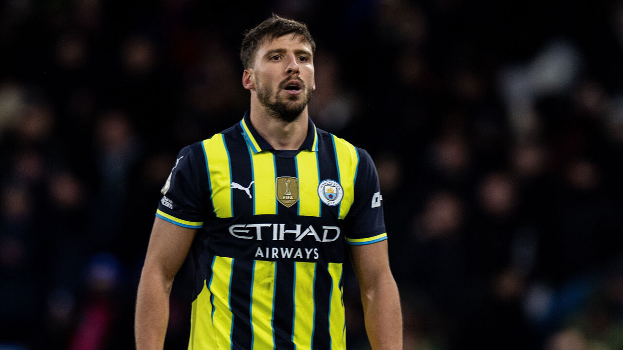 LONDON, ENGLAND - DECEMBER 07: Ruben Dias of Manchester City during the Premier League match between Crystal Palace FC and Manchester City FC at Selhurst Park on December 7, 2024 in London, United Kingdom.