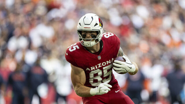 GLENDALE, ARIZONA - NOVEMBER 3: Trey McBride #85 of the Arizona Cardinals runs wit the ball and scores a touchdown during an NFL Football game against the Chicago Bears at on November 03, 2024 in Glendale, Arizona.