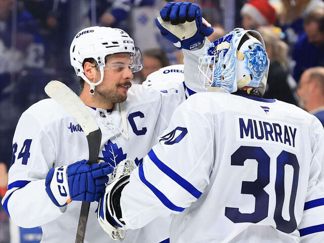 Murray stops 24 shots as Leafs hand Sabres 12th straight | theScore