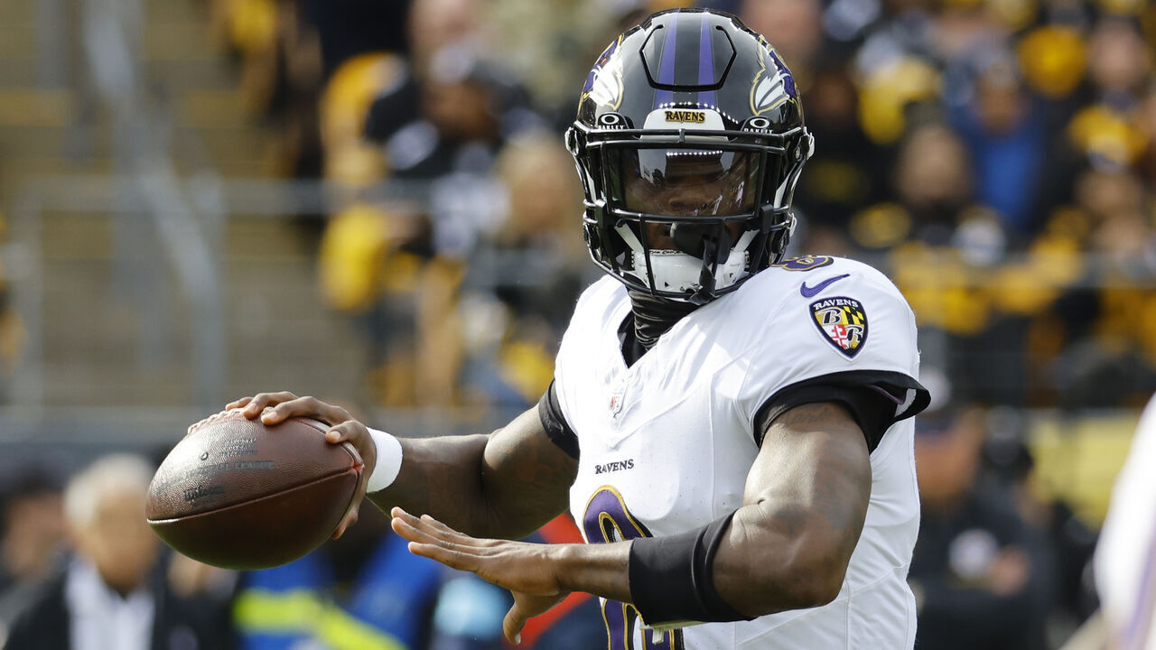 PITTSBURGH, PA - NOVEMBER 17: Lamar Jackson #8 of the Baltimore Ravens in action against the Pittsburgh Steelers on November 17, 2024 at Acrisure Stadium in Pittsburgh, Pennsylvania.