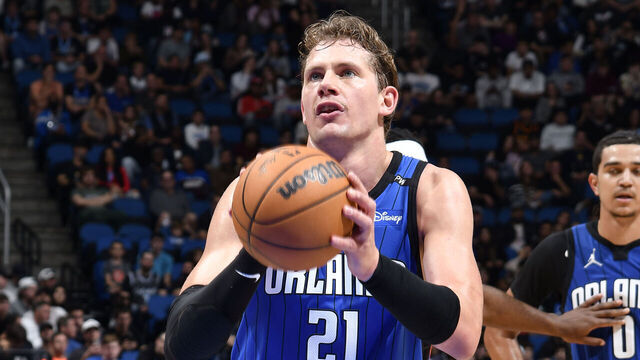 ORLANDO, FL - DECEMBER 19: Moritz Wagner #21 of the Orlando Magic prepares to shoot a free throw during the game against the Oklahoma City Thunder on December 19, 2024 at the Kia Center in Orlando, Florida. Mandatory Copyright Notice: Copyright 2024 NBAE