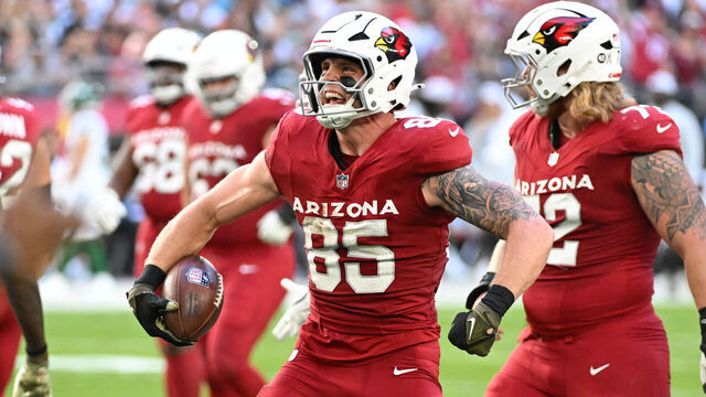 GLENDALE, ARIZONA - NOVEMBER 10: Kyler Murray #1 of the Arizona Cardinals celebrates after making a catch against the New York Jets at State Farm Stadium on November 10, 2024 in Glendale, Arizona.