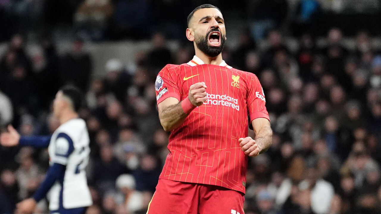 Liverpool's Mohamed Salah celebrates scoring their side's fourth goal of the game during the Premier League match at the Tottenham Hotspur Stadium, London. Picture date: Sunday December 22, 2024.