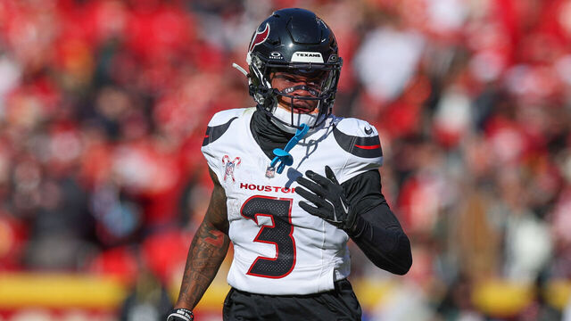 KANSAS CITY, MO - DECEMBER 21: Houston Texans wide receiver Tank Dell (3) during an NFL game between the Houston Texans and Kansas City Chiefs on December 21, 2024 at GEHA Field at Arrowhead Stadium in Kansas City, MO.