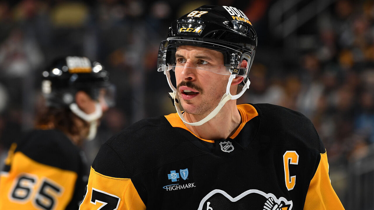 PITTSBURGH, PA - NOVEMBER 30: Sidney Crosby #87 of the Pittsburgh Penguins skates during the game against the Calgary Flames at PPG PAINTS Arena on November 30, 2024 in Pittsburgh, Pennsylvania.