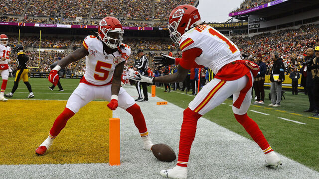 PITTSBURGH, PENNSYLVANIA - DECEMBER 25: Xavier Worthy #1 of the Kansas City Chiefs celebrates a touchdown with Hollywood Brown #5 of the Kansas City Chiefs during the first quarter against the Pittsburgh Steelers at Acrisure Stadium on December 25, 2024 in Pittsburgh, Pennsylvania.