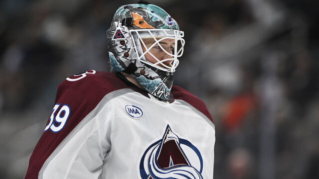 SAN JOSE, CALIFORNIA - DECEMBER 19: Goaltender Mackenzie Blackwood #39 of the Colorado Avalanche looks on against the San Jose Sharks during a break in play in the second period at SAP Center on December 19, 2024 in San Jose, California.