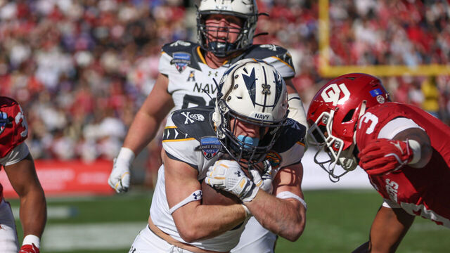 FORT WORTH, TX - DECEMBER 27: Navy Midshipmen fullback Alex Tecza (46) runs to the end zone for a touchdown during the Lockheed Martin Armed Forces Bowl between Oklahoma and Navy on December 27, 2024 at Amon G. Carter Stadium in Fort Worth, TX.