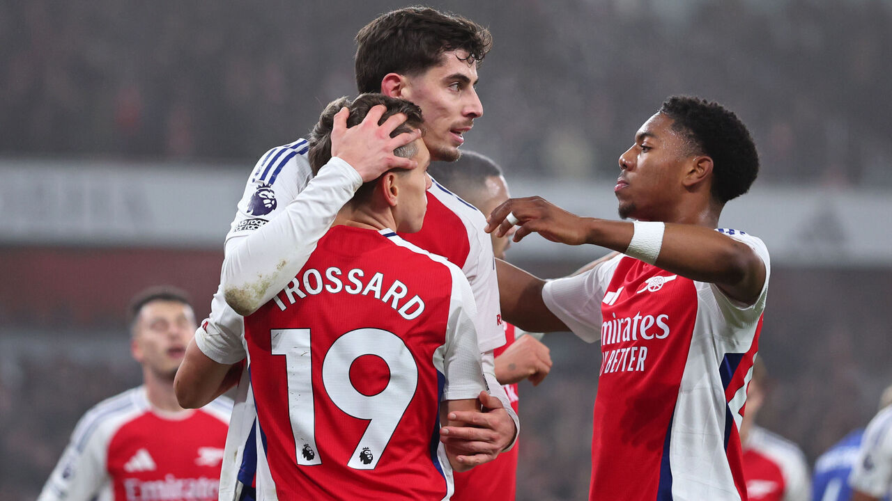 LONDON, ENGLAND - DECEMBER 27: Kai Havertz of Arsenal celebrates scoring the opening goal with Leandro Trossard and Myles Lewis-Skelly during the Premier League match between Arsenal FC and Ipswich Town FC at Emirates Stadium on December 27, 2024 in London, England.