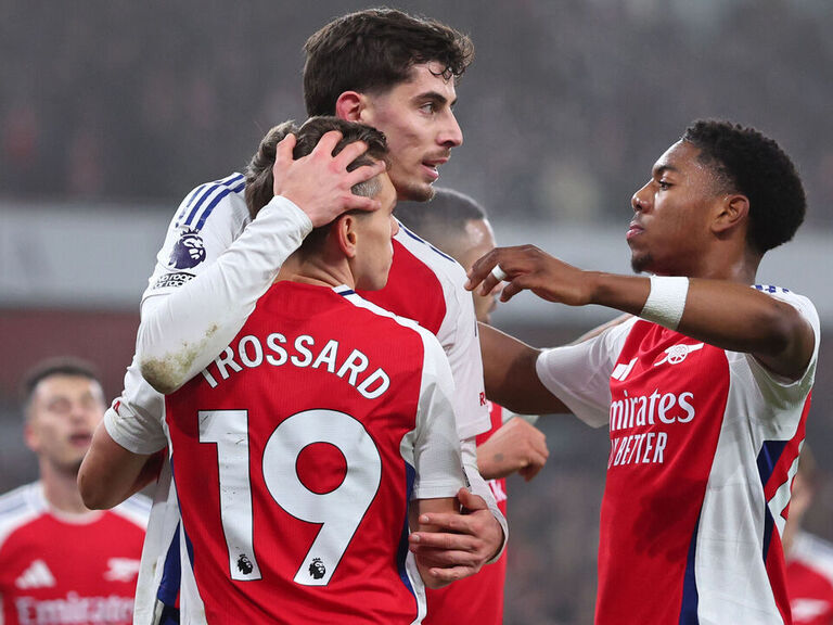 Saka-less Arsenal edge past Ipswich to move into 2nd Saka-less Arsenal edge past Ipswich to move into 2nd