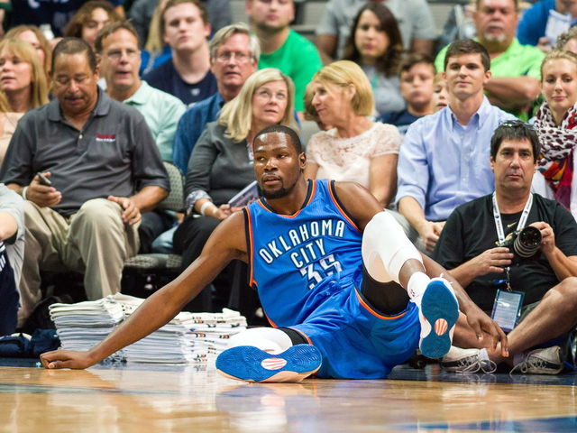 Durant's injury the latest setback for a Thunder team running out of time