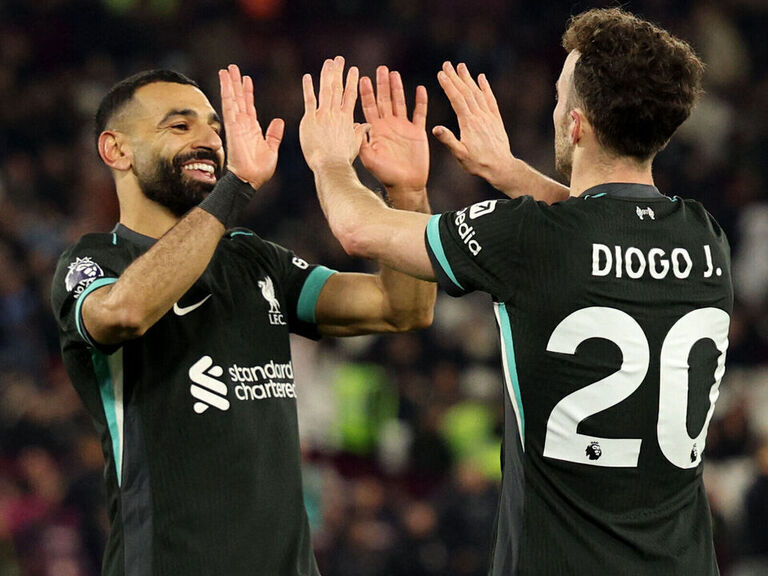 Liverpool pull 8 points clear with rout of West Ham Liverpool pull 8 points clear with rout of West Ham