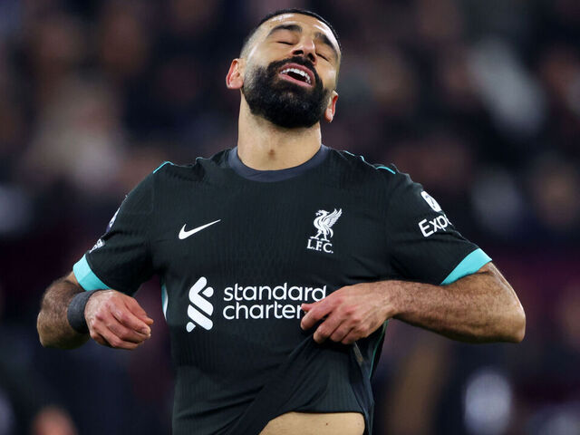 LONDON, ENGLAND - DECEMBER 29: Mohamed Salah of Liverpool rues a missed chance during the Premier League match between West Ham United FC and Liverpool FC at London Stadium on December 29, 2024 in London, England.