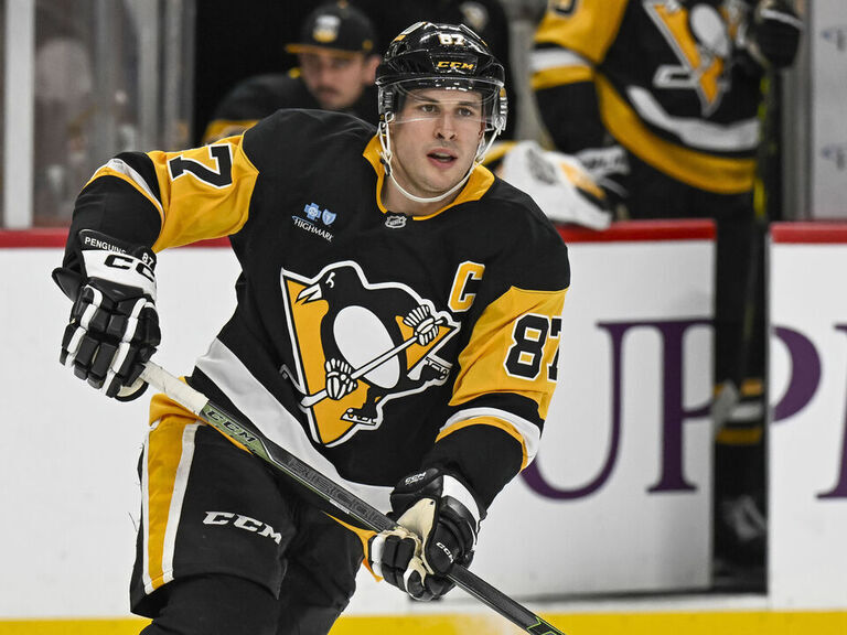 Crosby passes Lemieux for Penguins' assist record