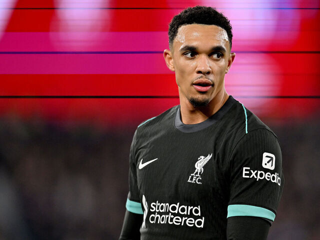 LONDON, ENGLAND - DECEMBER 29: (THE SUN OUT, THE SUN ON SUNDAY OUT) Trent Alexander-Arnold of Liverpool during the Premier League match between West Ham United FC and Liverpool FC at London Stadium on December 29, 2024 in London, England.