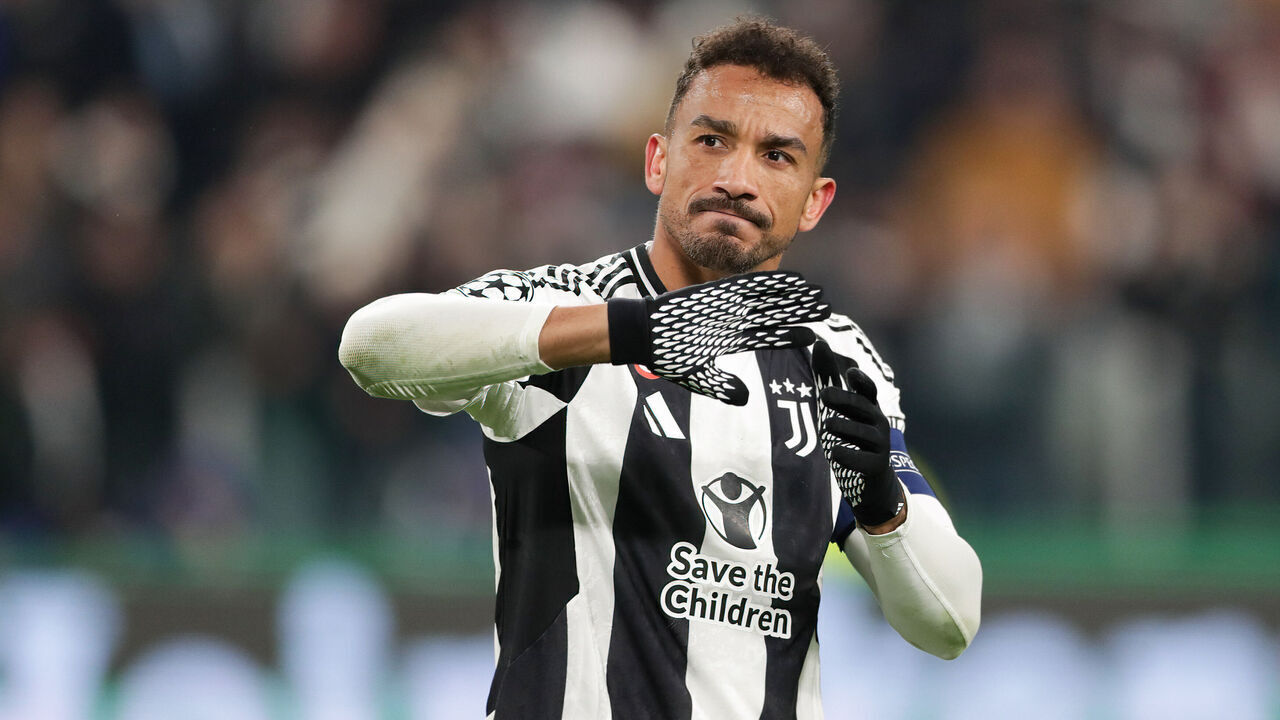 TURIN, ITALY - 2024/12/11: Danilo Luiz da Silva of Juventus seen during the UEFA Champions League match between Juventus and Manchester City at Juventus Stadium. Final Score; Juventus 2:0 Manchester City.