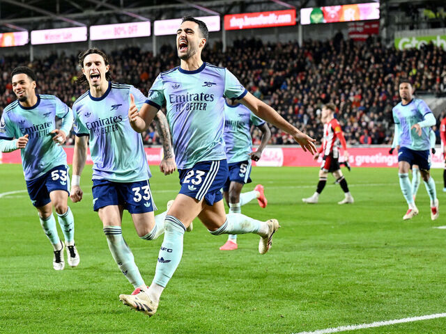 BRENTFORD, ENGLAND - JANUARY 01: Mikel Merino of Arsenal celebrates scoring his team's second goal during the Premier League match between Brentford FC and Arsenal FC at the Brentford Community Stadium on January 01, 2025 in Brentford, England.
