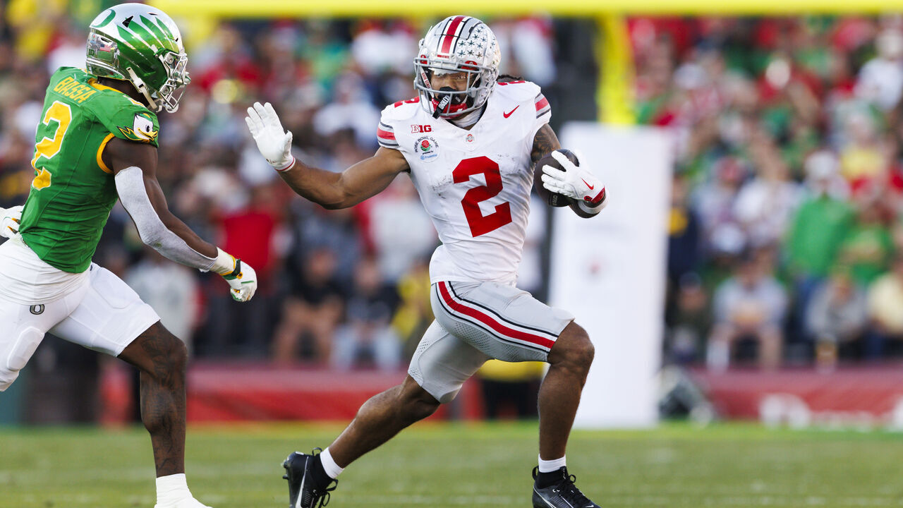 PASADENA, CALIFORNIA - JANUARY 1: Emeka Egbuka #2 of the Ohio State Buckeyes runs after the catch in the first half during the Rose Bowl against Oregon Ducks at Rose Bowl Stadium on January 1, 2025 in Pasadena, California.
