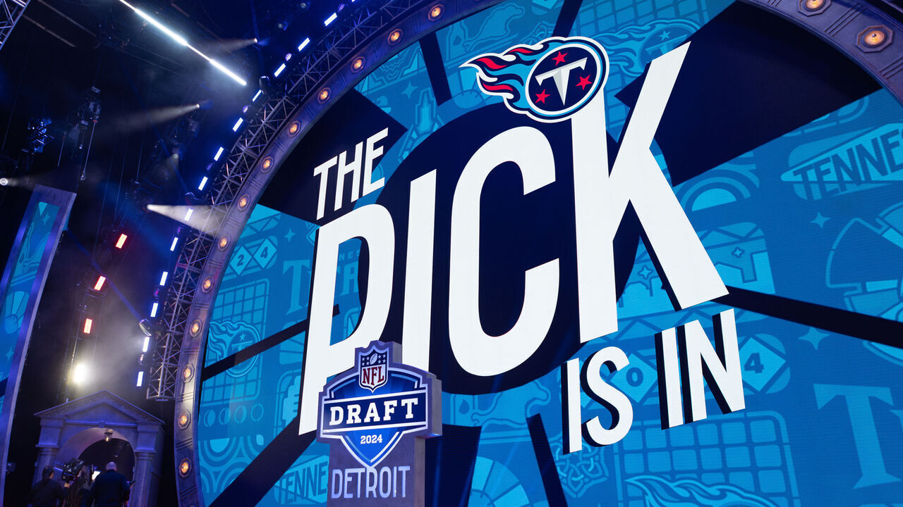DETROIT, MI - APRIL 25: The Tennessee Titans get their pick in during Day 1 of the NFL Draft on April 25, 2024 at Campus Martius Park and Hart Plaza in Detroit, MI.