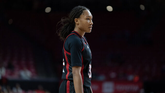 COLLEGE PARK, MD - JANUARY 02: Rutgers Scarlet Knights guard Kiyomi McMiller (32) during a pause in play during a Big10 women's college basketball game between the Maryland Terrapins and the Rutgers Scarlet Knights on January 02, 2025, at Xfinity Center, in College Park, Maryland.