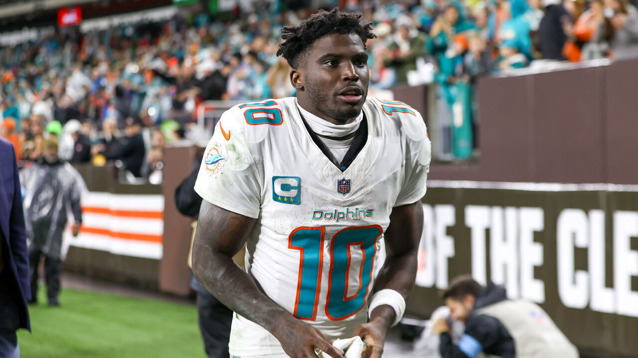 CLEVELAND, OH - DECEMBER 29: Miami Dolphins wide receiver Tyreek Hill (10) leaves the field following the National Football League game between the Miami Dolphins and Cleveland Browns on December 29, 2024, at Huntington Bank Field in Cleveland, OH.