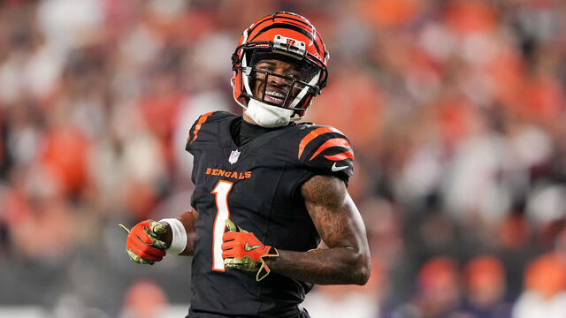 CINCINNATI, OHIO - DECEMBER 28: Ja'Marr Chase #1 of the Cincinnati Bengals lines up for a play in the fourth quarter against the Denver Broncos at Paycor Stadium on December 28, 2024 in Cincinnati, Ohio.