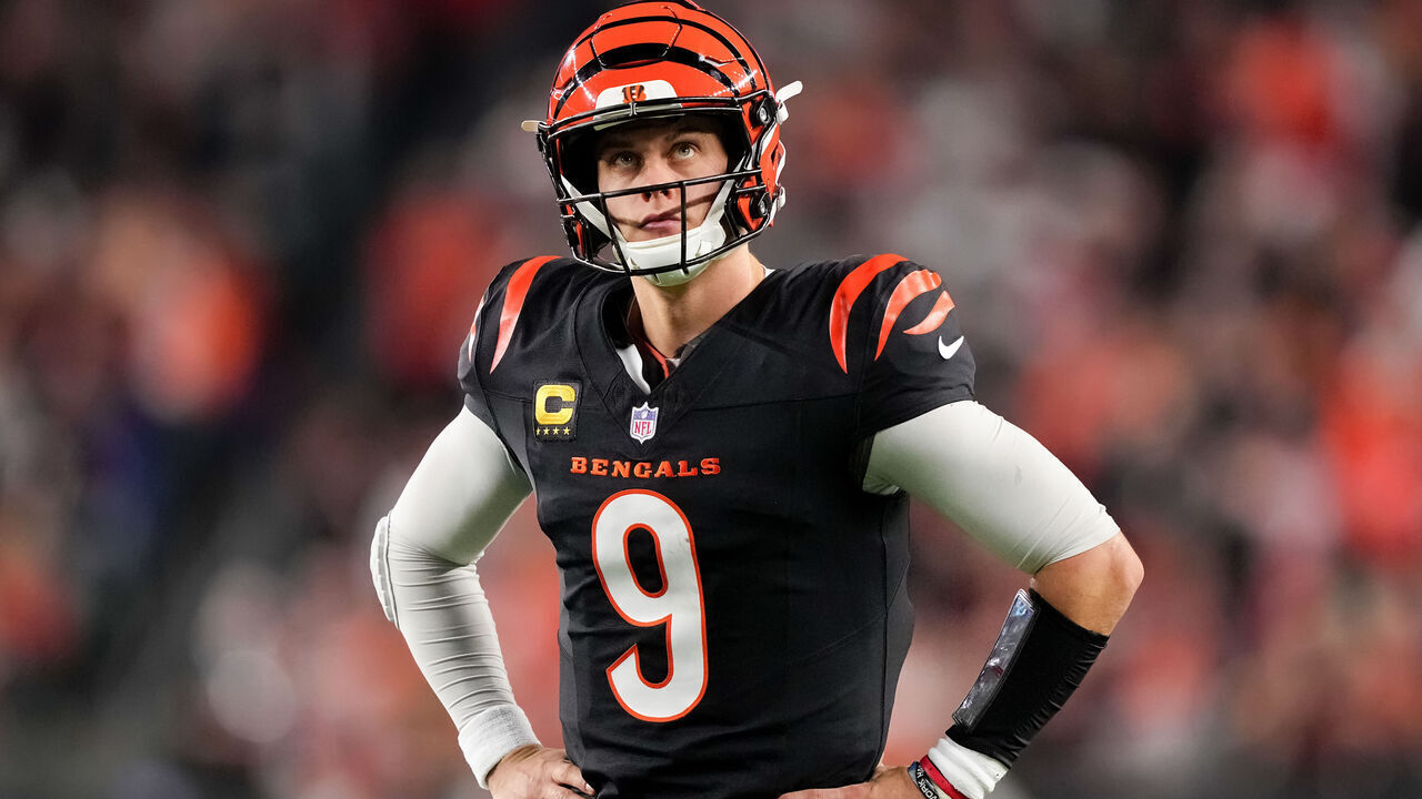 CINCINNATI, OHIO - DECEMBER 28: Joe Burrow #9 of the Cincinnati Bengals looks on in the second quarter against the Denver Broncos at Paycor Stadium on December 28, 2024 in Cincinnati, Ohio.