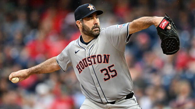 CLEVELAND, OHIO - SEPTEMBER 28: Justin Verlander #35 of the Houston Astros throws a pitch during the first inning against the Cleveland Guardians at Progressive Field on September 28, 2024 in Cleveland, Ohio.