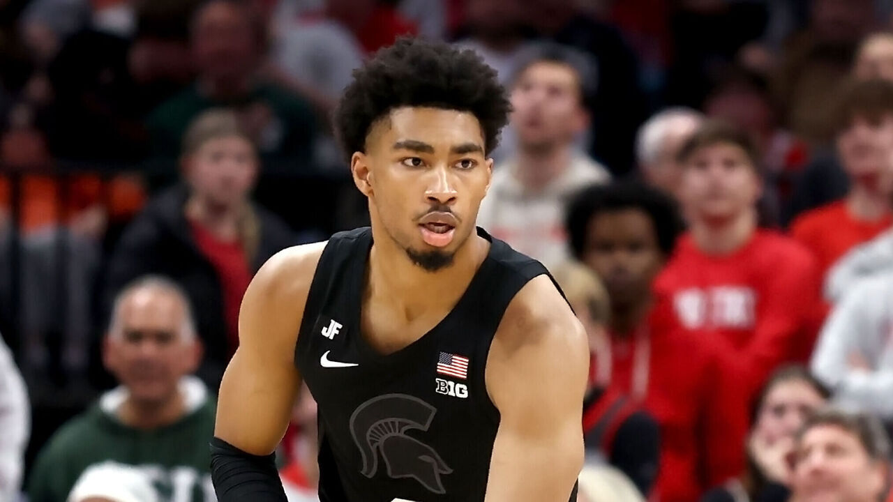 COLUMBUS, OHIO - JANUARY 3: Jaden Akins #3 of the Michigan State Spartans controls the ball during the game against the Ohio State Buckeyes at Value City Arena on January 3, 2025 in Columbus, Ohio.