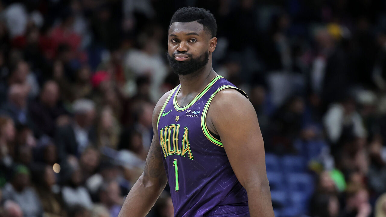 NEW ORLEANS, LOUISIANA - JANUARY 07: Zion Williamson #1 of the New Orleans Pelicans reacts against the Minnesota Timberwolves during a game at the Smoothie King Center on January 07, 2025 in New Orleans, Louisiana.