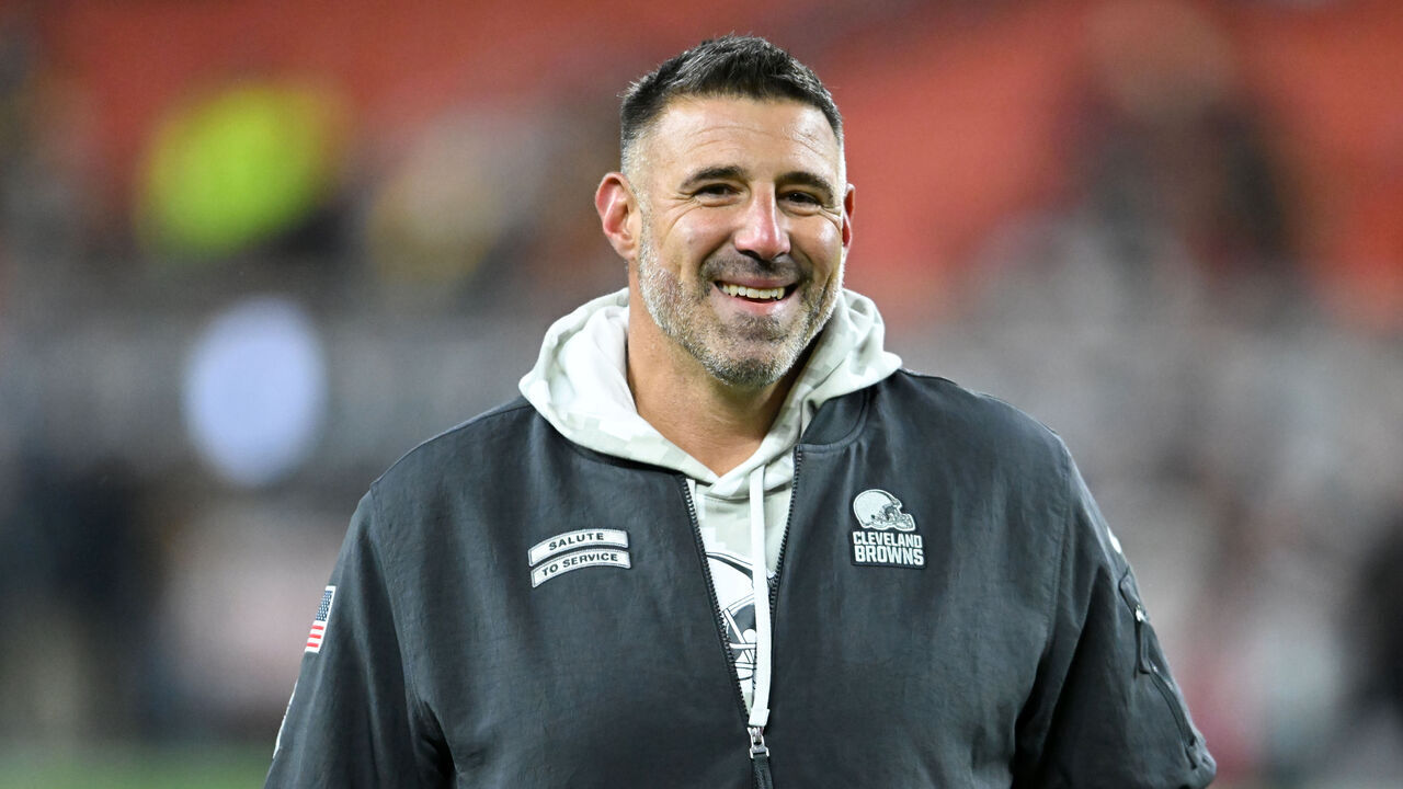 CLEVELAND, OHIO - NOVEMBER 21: Coaching consultant Mike Vrabel of the Cleveland Browns looks on prior to a game against the Pittsburgh Steelers at Huntington Bank Field on November 21, 2024 in Cleveland, Ohio.