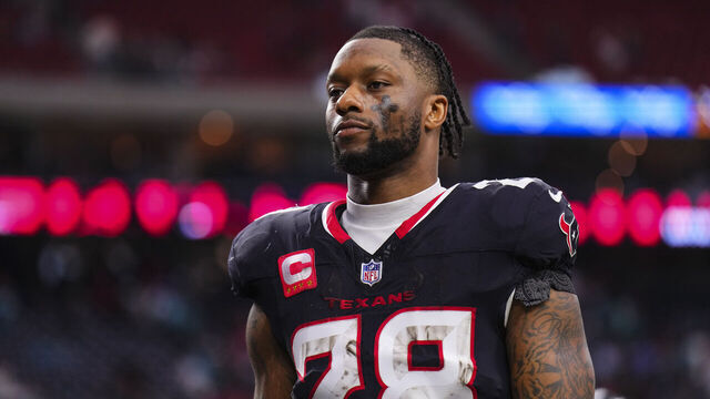 HOUSTON, TX - DECEMBER 15: Joe Mixon #28 of the Houston Texans celebrates after an NFL football game against the Miami Dolphins at NRG Stadium on December 15, 2024 in Houston, Texas.