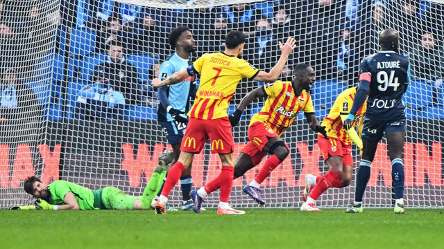 Lens' Colombian defender #03 Deiver Machado (C) celebrates after scoring his team's second goal during the French L1 football match between Le Havre AC and RC Lens at The Stade Oceane in Le Havre, north-western France, on January 12, 2025.