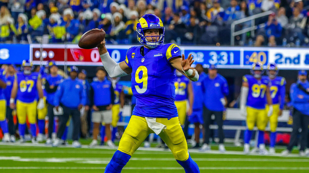 INGLEWOOD, CA - DECEMBER 28: Los Angeles Rams quarterback Matthew Stafford (9) looks to throw the ball during an NFL game between the Arizona Cardinals and Los Angeles Rams on December 28, 2024, at SoFi Stadium in Inglewood, CA.