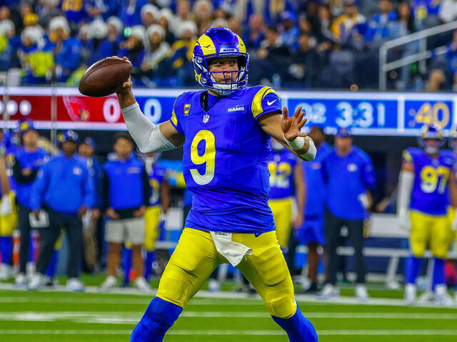 INGLEWOOD, CA - DECEMBER 28: Los Angeles Rams quarterback Matthew Stafford (9) looks to throw the ball during an NFL game between the Arizona Cardinals and Los Angeles Rams on December 28, 2024, at SoFi Stadium in Inglewood, CA.