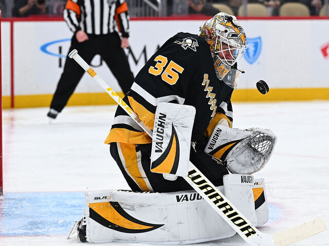 PITTSBURGH, PENNSYLVANIA - JANUARY 7: Tristan Jarry #35 of the Pittsburgh Penguins makes a save in the second period during the game against the Columbus Blue Jackets at PPG PAINTS Arena on January 7, 2025 in Pittsburgh, Pennsylvania.