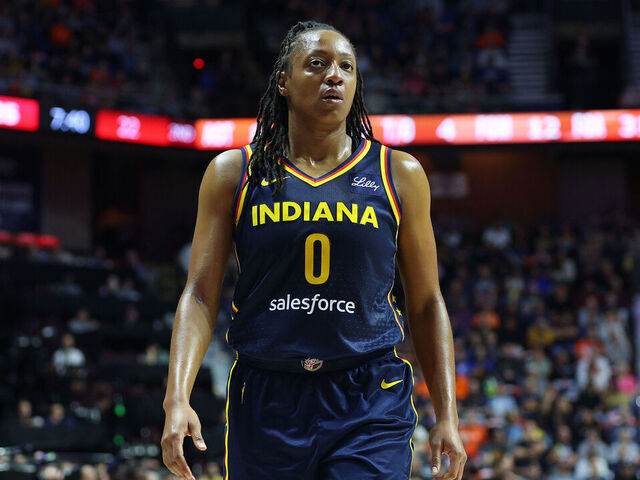 UNCASVILLE, CT - SEPTEMBER 22: Indiana Fever guard Kelsey Mitchell (0) during the First Round and game 1 of the 2024 WNBA playoffs between Indiana Fever and Connecticut Sun on September 22, 2024, at Mohegan Sun Arena in Uncasville, CT.