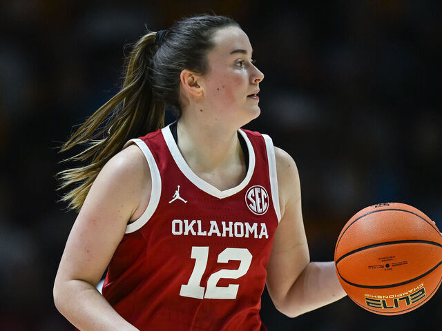 KNOXVILLE, TN - JANUARY 05: Oklahoma Sooners guard Payton Verhulst (12) brings the ball up court during a women's college basketball game between the Tennessee Lady Vols and the Oklahoma Sooners on January 5, 2025, at Food City Center in Knoxville, TN.