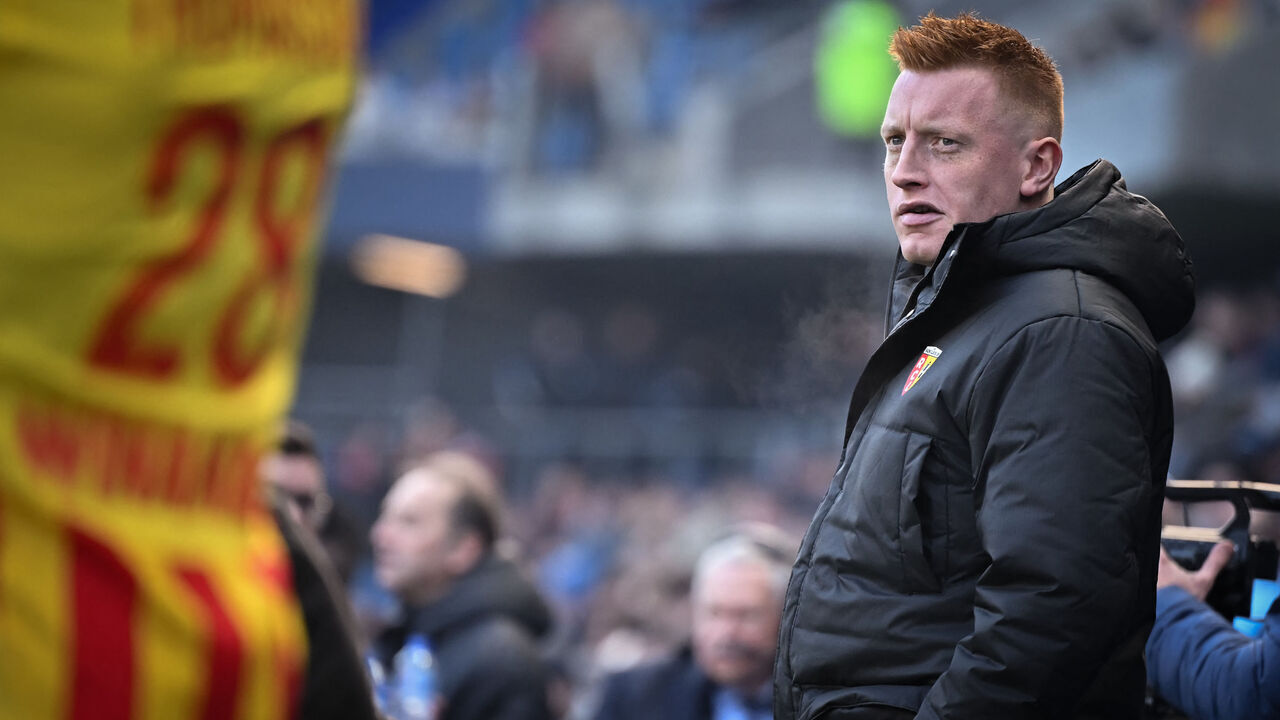 Lens' Belgian head coach Will Still looks on before the French L1 football match between Le Havre AC and RC Lens at The Stade Oceane in Le Havre, north-western France, on January 12, 2025.