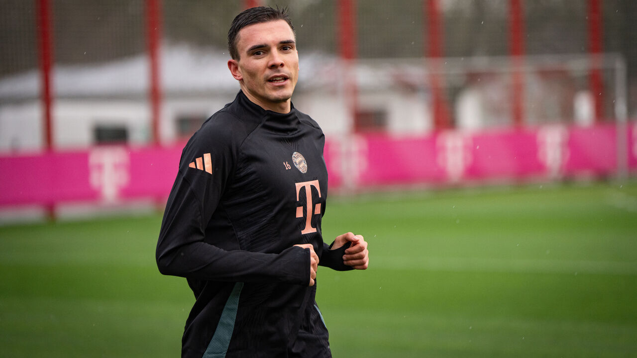 MUNICH, GERMANY - DECEMBER 01: (EDITORS NOTE: Image has been digitally enhanced.) João Palhinha of FC Bayern Muenchen runs during a training session at on December 01, 2024 in Munich, Germany.