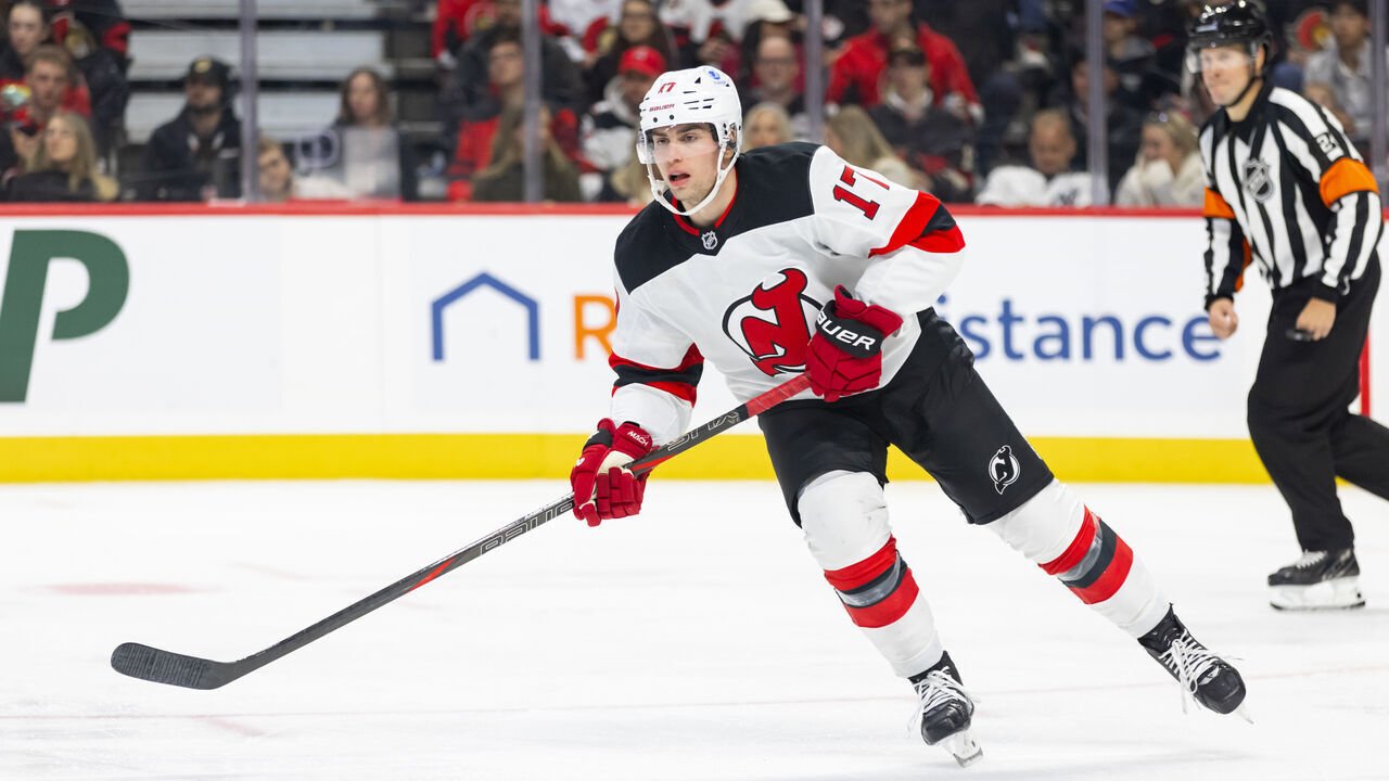 OTTAWA, ON - OCTOBER 17: New Jersey Devils Defenceman Simon Nemec (17) skates during third period National Hockey League action between the New Jersey Devils and Ottawa Senators on October 17, 2024, at Canadian Tire Centre in Ottawa, ON, Canada.