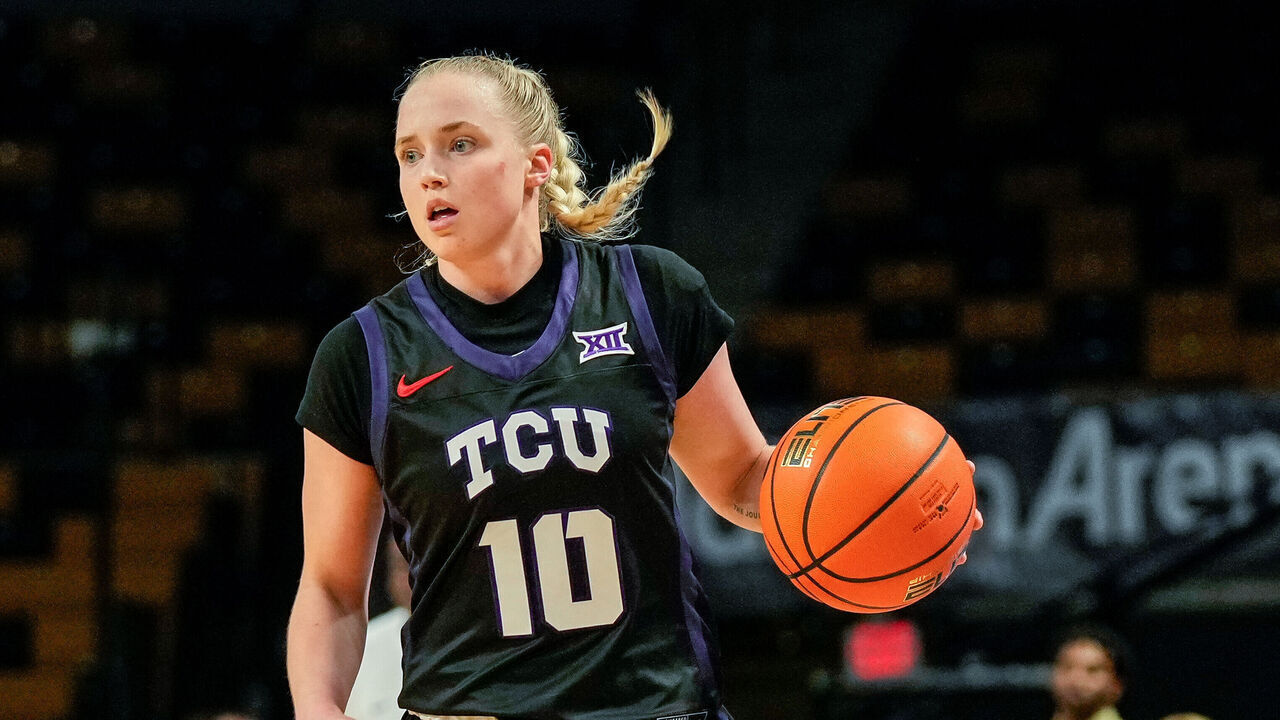 ORLANDO, FL - DECEMBER 21: TCU Horned Frogs guard Hailey Van Lith (10) dribbles ahead during a game between TCU Horned Frogs and the UCF Knights on December 21, 2024 at Addition Financial Arena in Orlando, Fl