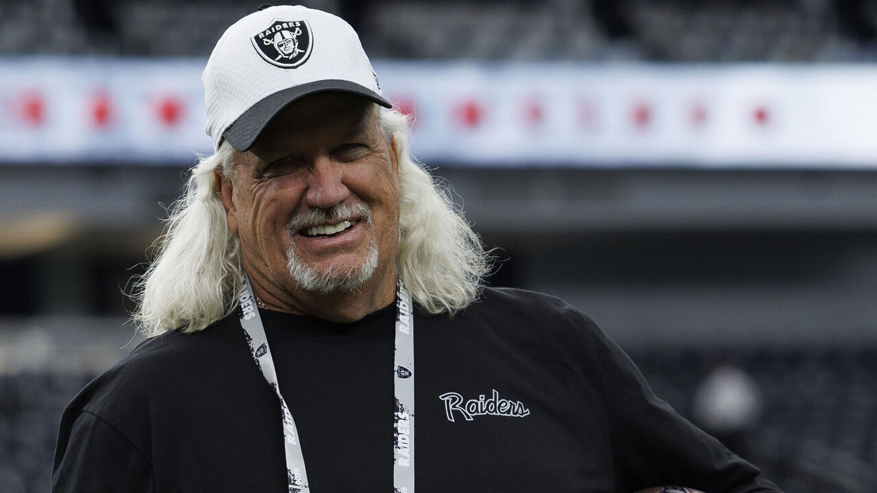 LAS VEGAS, NV - AUGUST 23: Senior defensive assistant Rob Ryan of the Las Vegas Raiders stands on the field prior to an NFL preseason football game against the San Francisco 49ers, at Allegiant Stadium on August 23, 2024 in Las Vegas, Nevada.