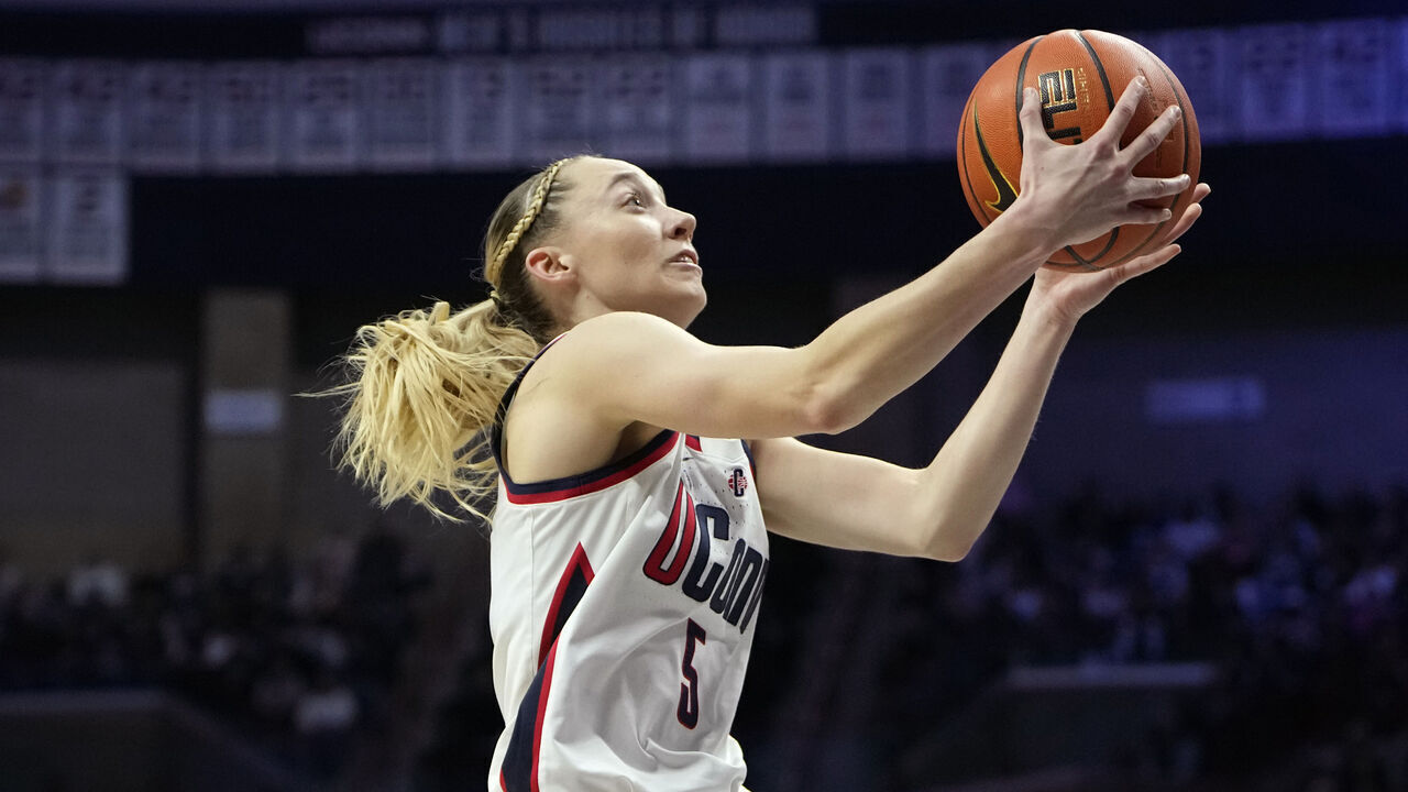 STORRS, CONNECTICUT - JANUARY 19: Paige Bueckers #5 of the Connecticut Huskies shoots against the Seton Hall Pirates during the first half of an NCAA women's basketball game at the Harry A. Gampel Pavilion on January 19, 2025 in Storrs, Connecticut.